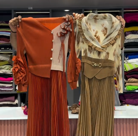 Pink-Mauve Ladies’ Maxi Dress with Pleated Skirt and Structured Jacket – Elegant Ensemble for Every Occasion