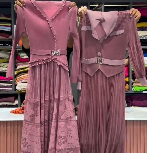 Pink-Mauve Ladies’ Maxi Dress with Pleated Skirt and Structured Jacket – Elegant Ensemble for Every Occasion