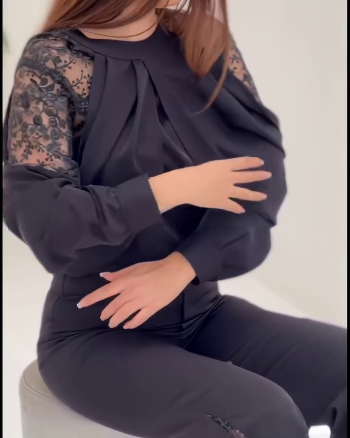 “Elevate Your Wardrobe: The Ultimate Stylish Top for Effortless Chic”