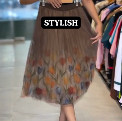 🖤 Stylish Grace: Ombre Floral Tulle Skirt