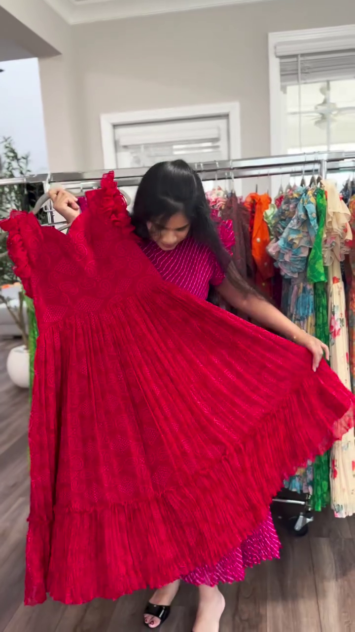 ❤️ Radiant Charm: Pleated Ruby Maxi Dress