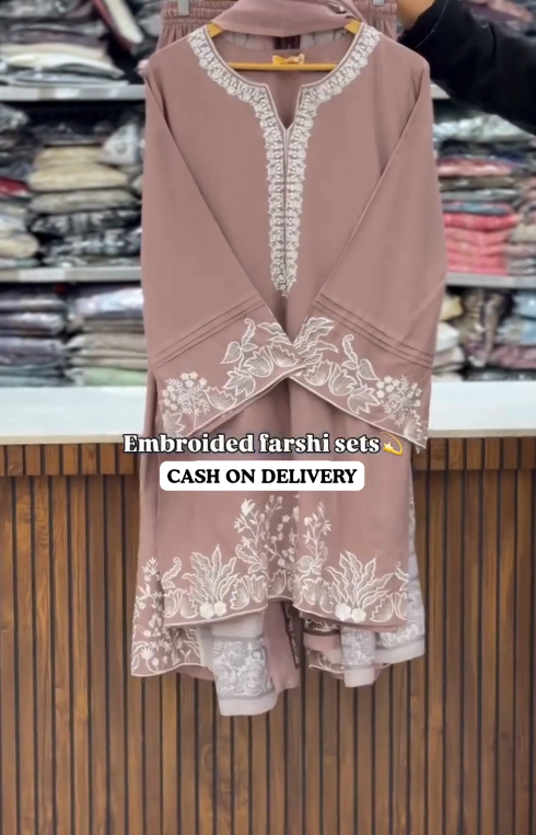 Vibrant Elegance – Fuchsia Embroidered Suit Set for Festive Glamour