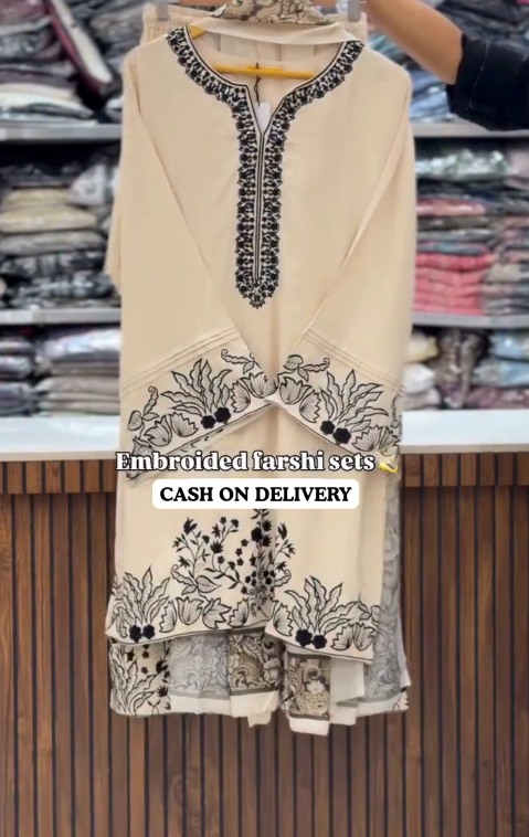 Vibrant Elegance – Fuchsia Embroidered Suit Set for Festive Glamour