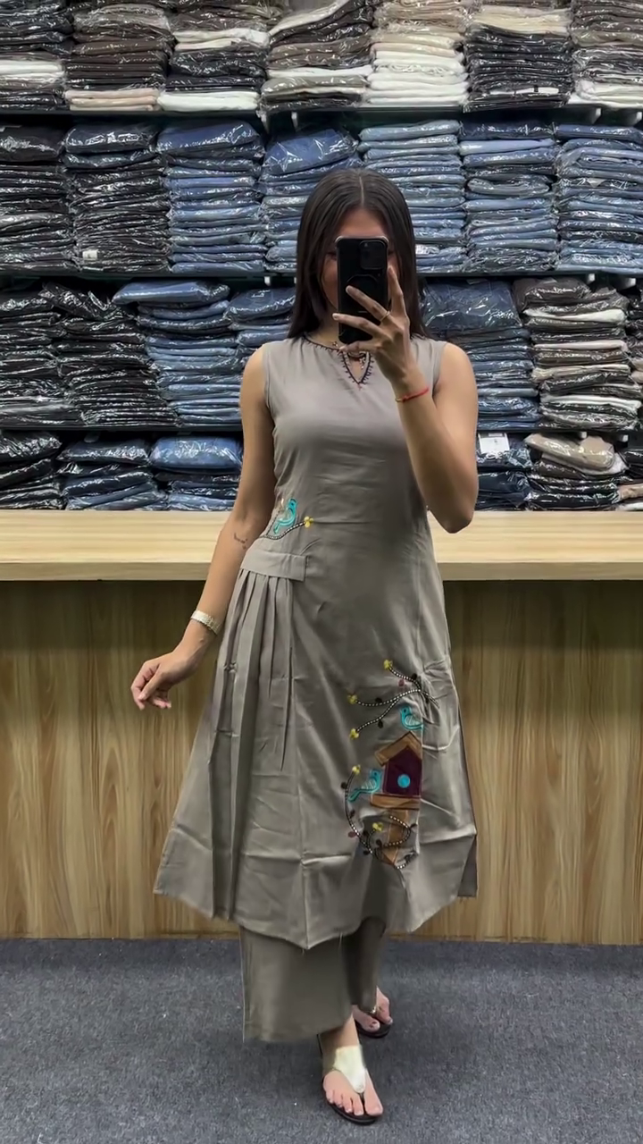 Effortless Style – Comfortable & Chic Kura Plazo Pair