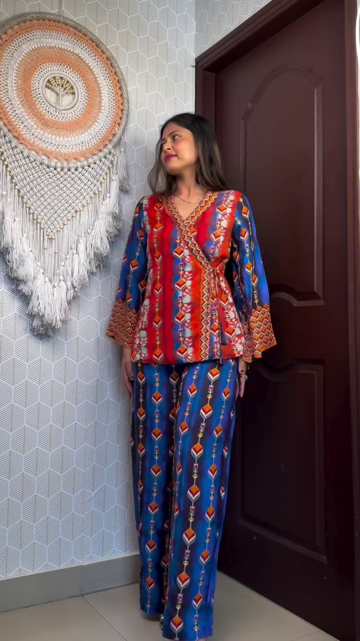 Elegant Ethnic Motifs Printed V-Neck Pure Silk Kimono Style Top & Trouser – Luxurious Comfort Meets Timeless Style