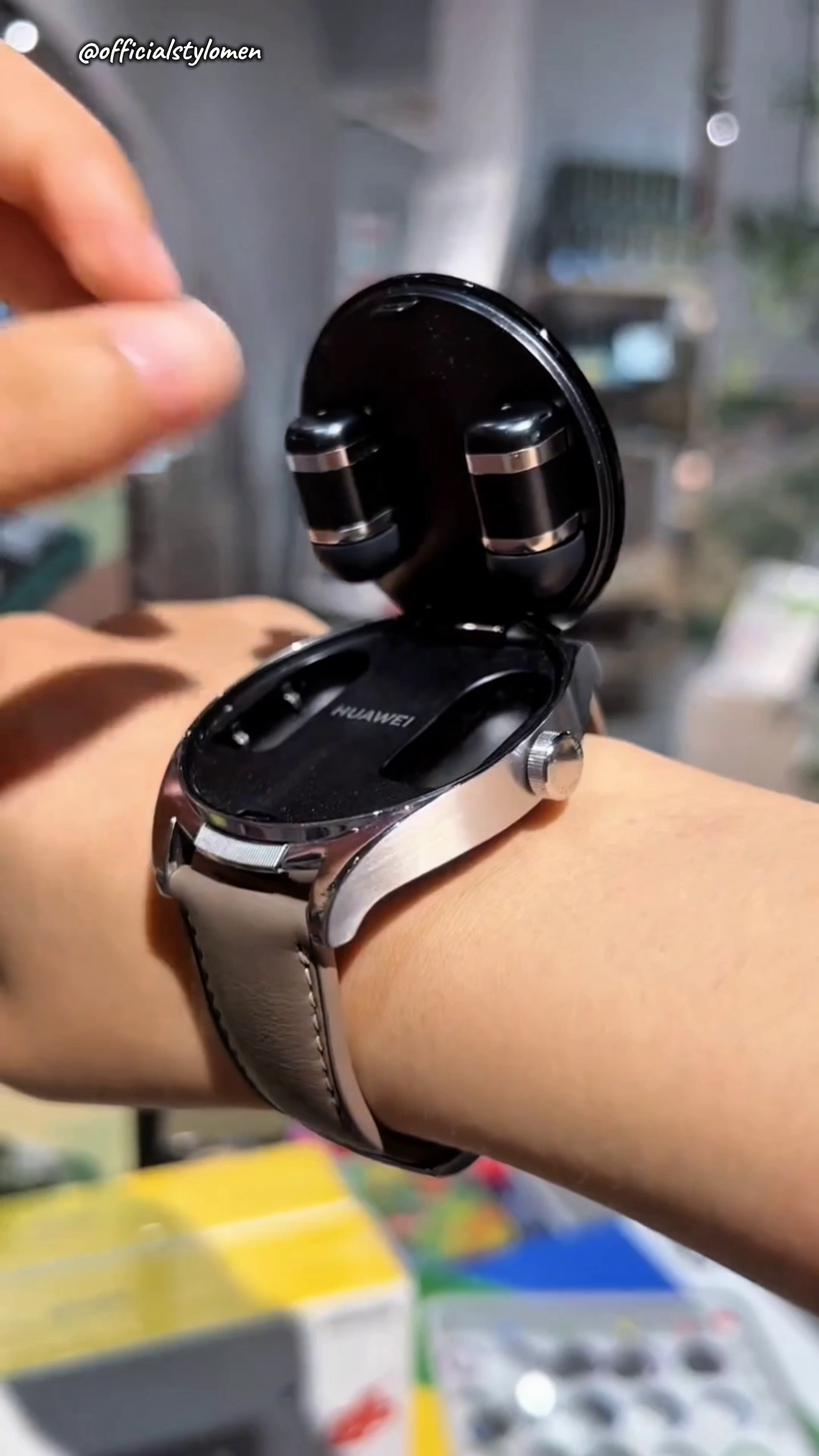 Smart Innovation on Your Wrist: Huawei Watch with Integrated Earbuds