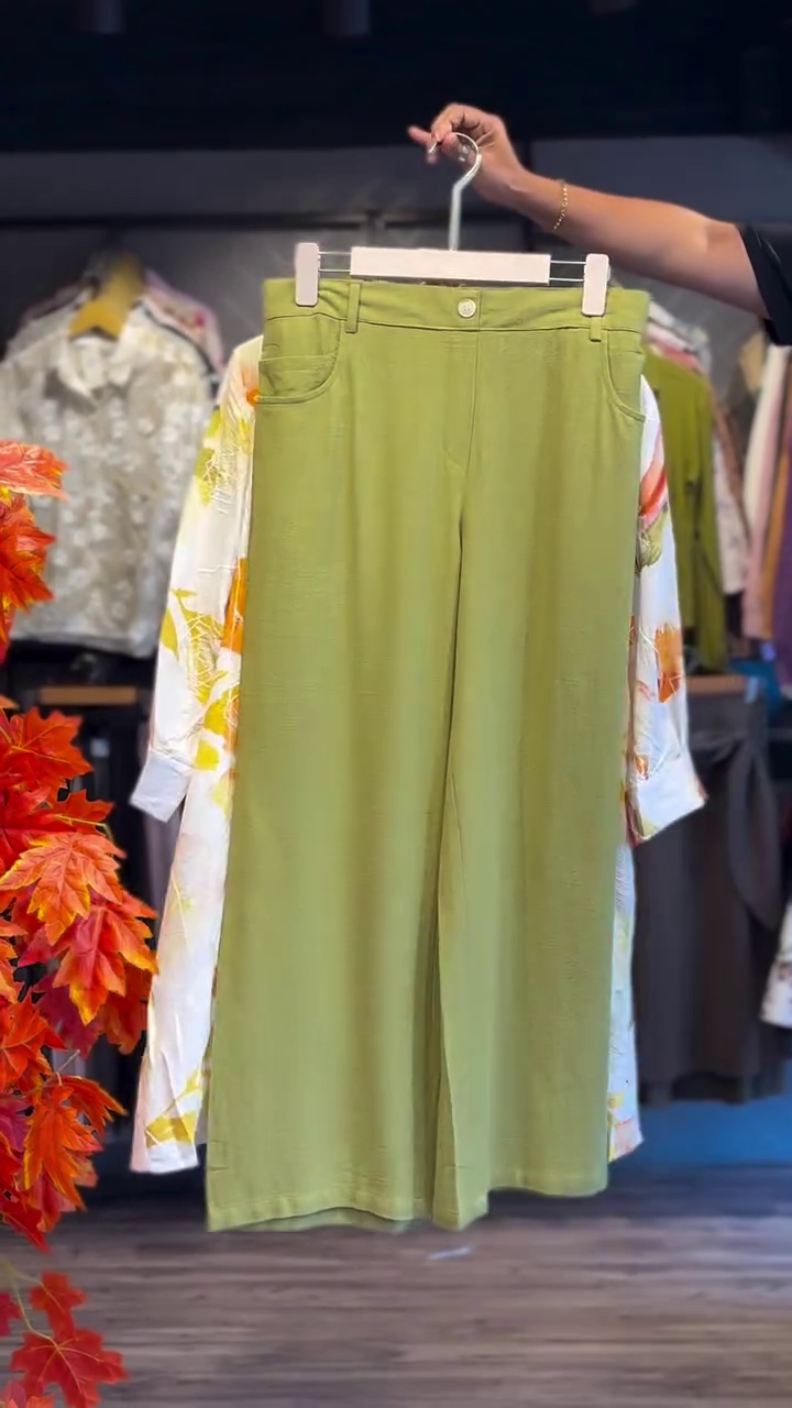 Floral Button-Down Tunic Shirt with Trouser Set – Elegant Casual Co-Ord Outfit for Women 🌸✨