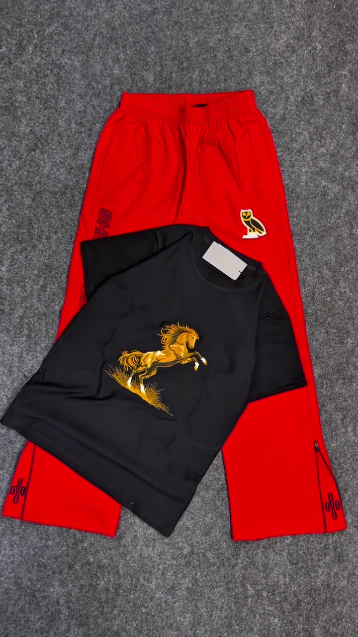 Relaxed Street Comfort: White Horse Graphic T-Shirt with Black Jogger Loungewear Set