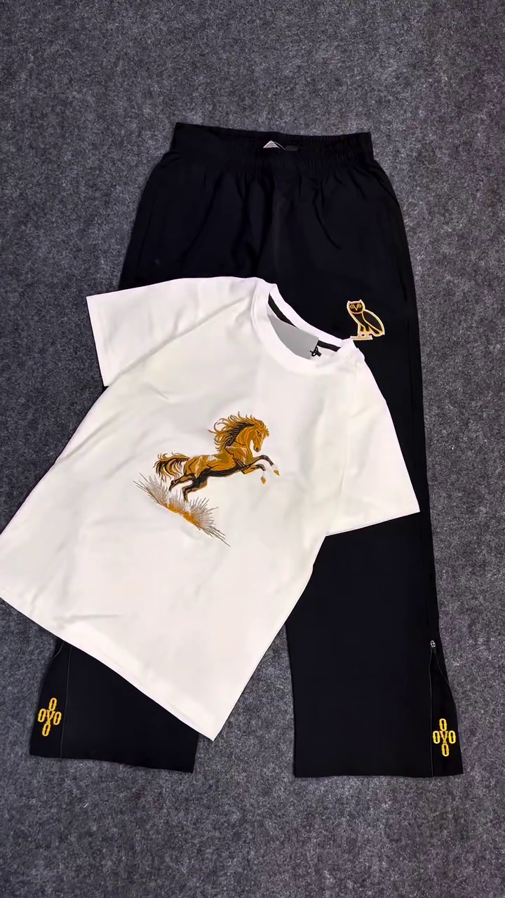 Relaxed Street Comfort: White Horse Graphic T-Shirt with Black Jogger Loungewear Set