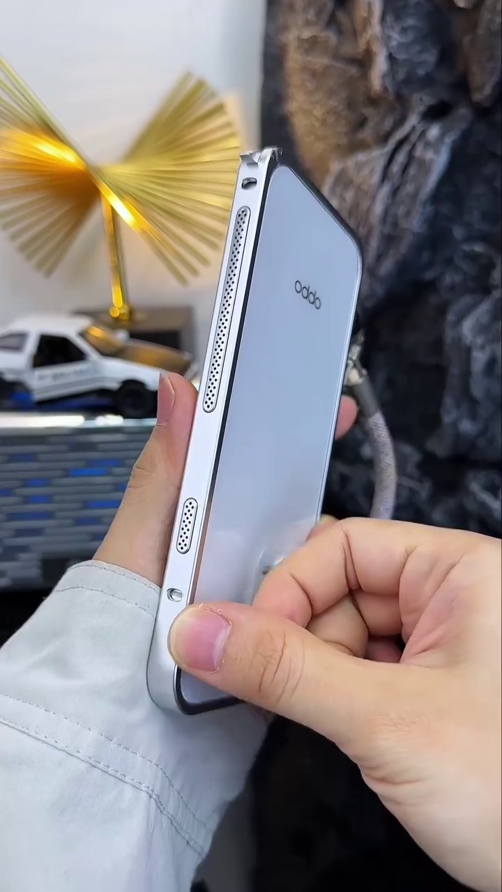 SlideLock™ Premium Protective Phone Case: Sleek Design Meets Advanced Everyday Protection