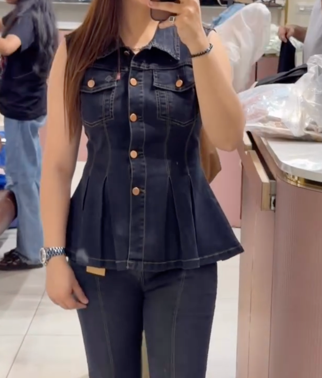Trendy Denim Co-Ord Set – Sleeveless Peplum Top with Flared Jeans at Just ₹149