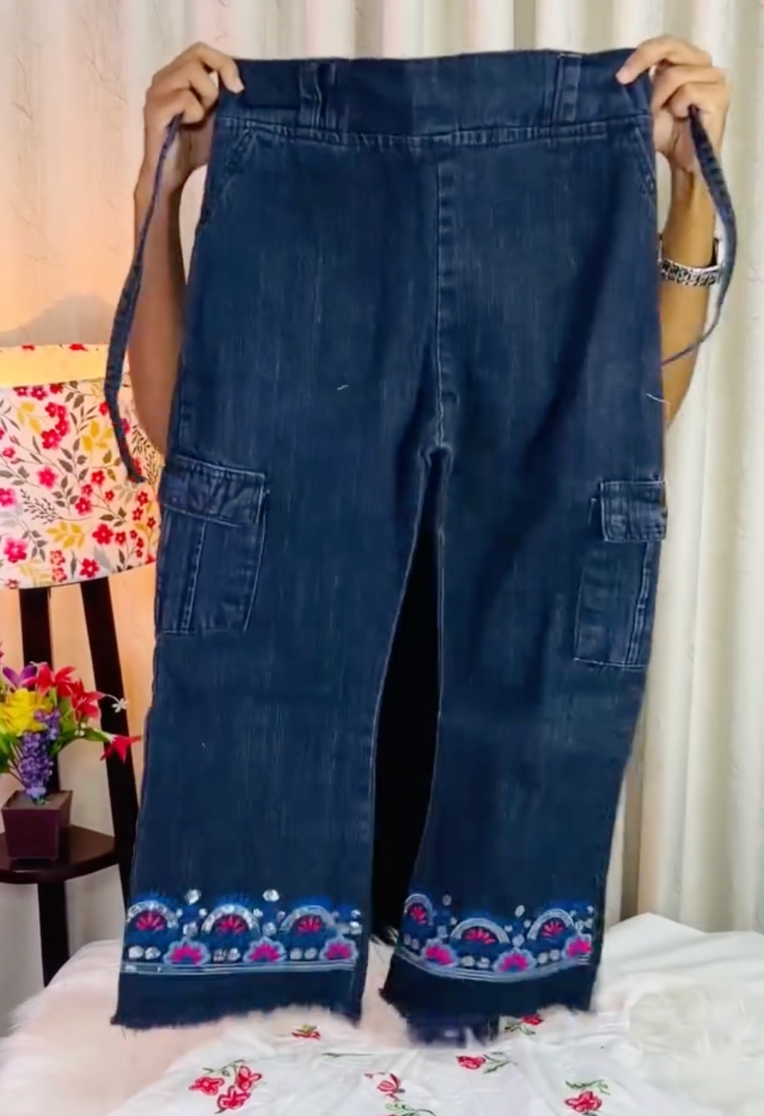 Classic Ethnic Fusion – White Embroidered Kurta with Blue Jeans Combo at Just ₹149