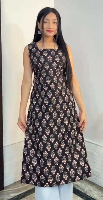 Elegant Maroon Printed Summer Kurti Top – Flared Bell Sleeves & Square Neck Design at Just ₹99 Only