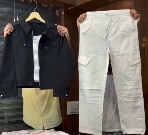Stay Comfortable & Stylish with Relaxed-Fit Black Cargo Pants – Now at Just ₹149!