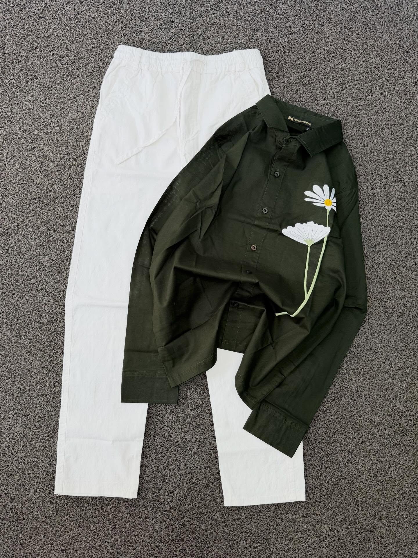 Stylish Dark Olive Green Floral Shirt with White Trousers Combo – Fresh Casual Look at Just ₹149!