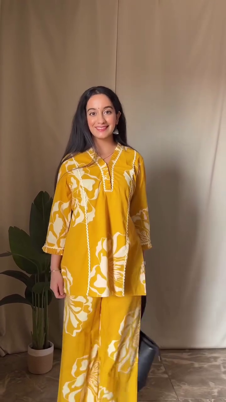 Grace in Every Thread – Ishin Black & Beige Floral Kurta Set at Just ₹149!