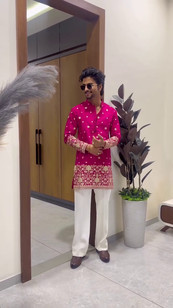 Modern Royal Vibes – Men’s Indo-Western Fashion at Just ₹149!
