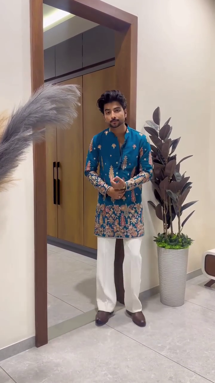 Modern Royal Vibes – Men’s Indo-Western Fashion at Just ₹149!