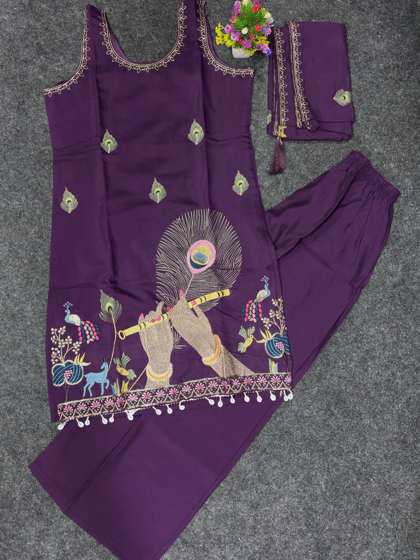 Grace in Every Thread – Trending Ethnic Kurti Palazzo Set with Dwarkadhish Embroidery at Just ₹149