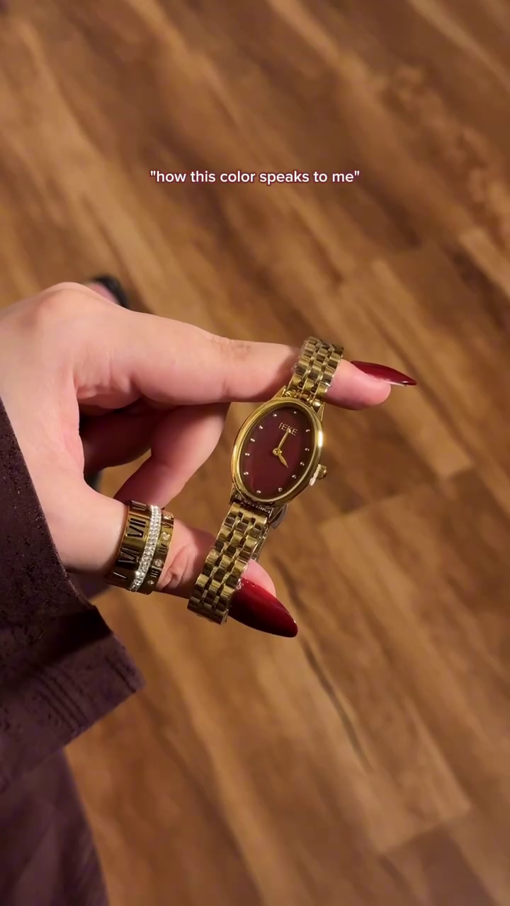 Elegant Women's Gold Oval Bracelet Watch – Luxury Minimalist Stainless Steel Wrist Watch