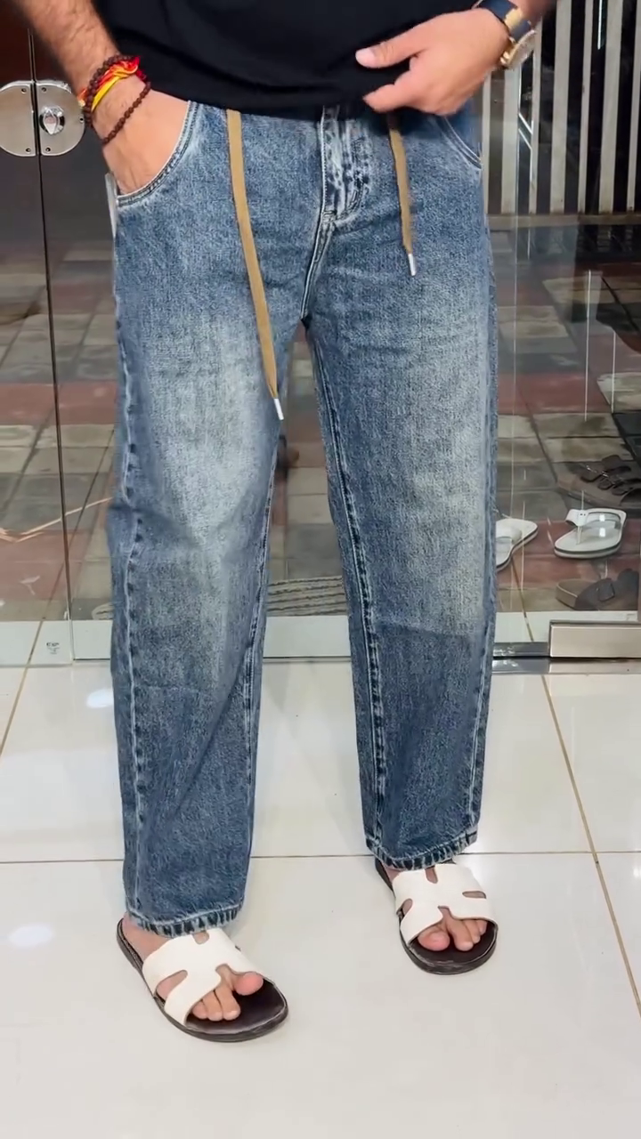 Trending Men’s Casual Jeans Collection – Stylish Light Blue & Dark Wash Denim for a Classy Everyday Look