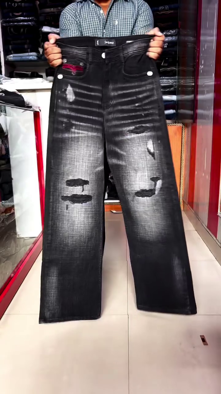 Trendy  Distressed Wide-Leg Jeans for Men | Stylish Streetwear Denim