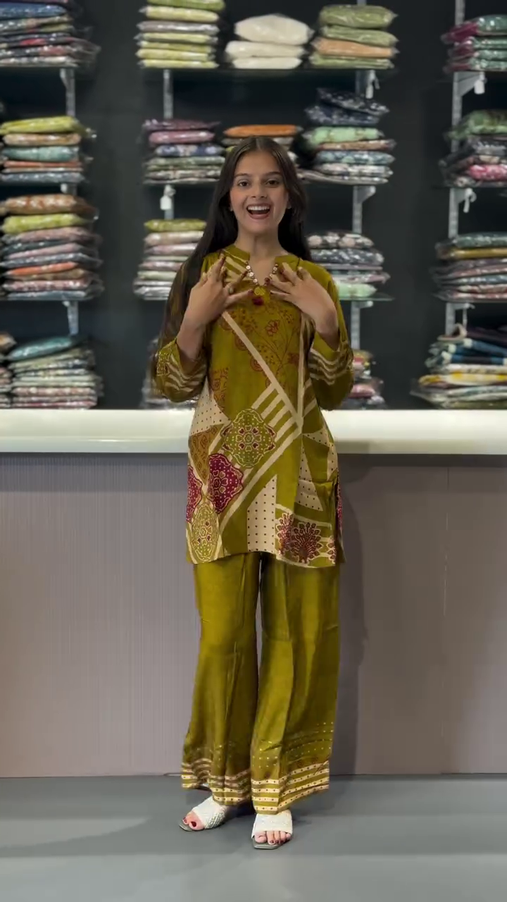 Elegant Olive Green Kurta Set with Printed Design and Palazzo Pants